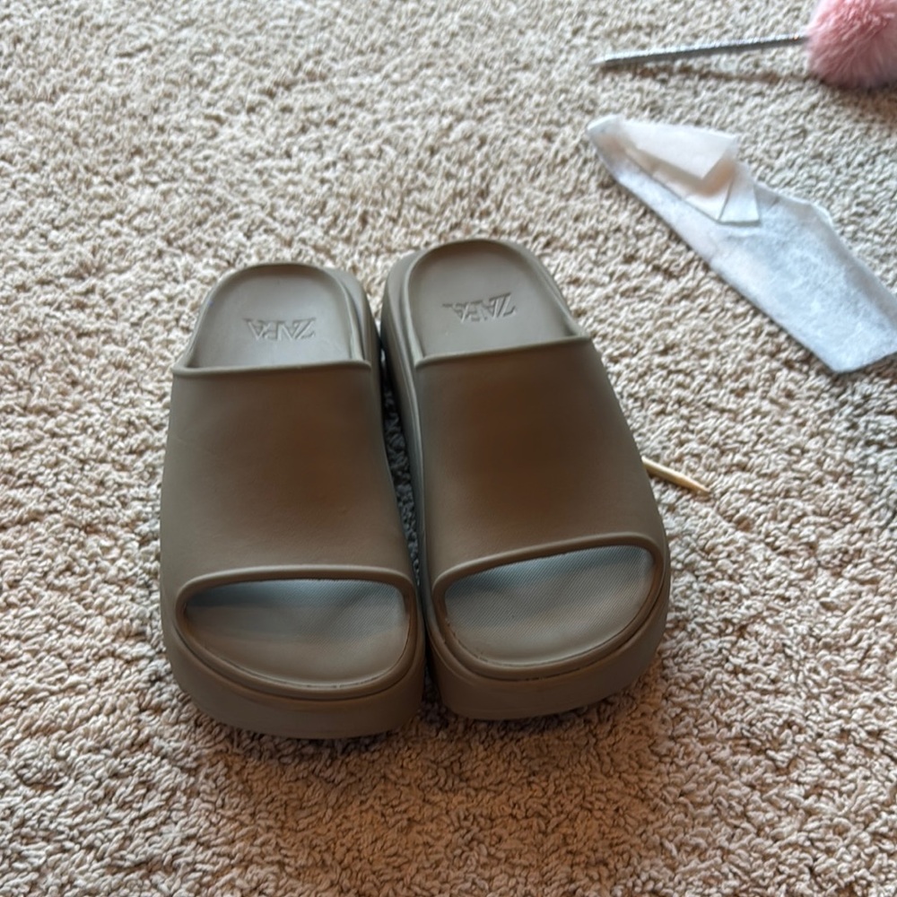 Zara Khaki Slide Sandals